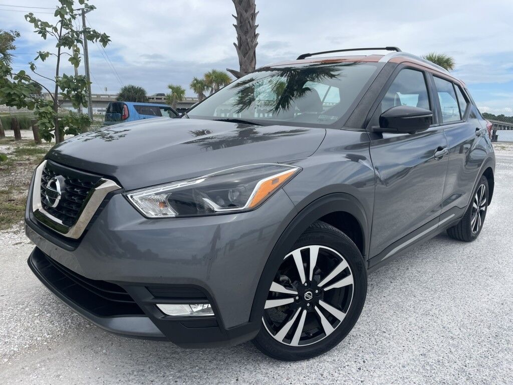 2019 Nissan Kicks S~BLIND SPOT WARNING~CRUISE CONTROL~PREMIUM PACKAGE~PREMIUM SOUND SYSTEM~SR PREMIUM PACKAGE~SILVER ROOF RAILS~SURROUND VIEW CAMERA Sarasota FL