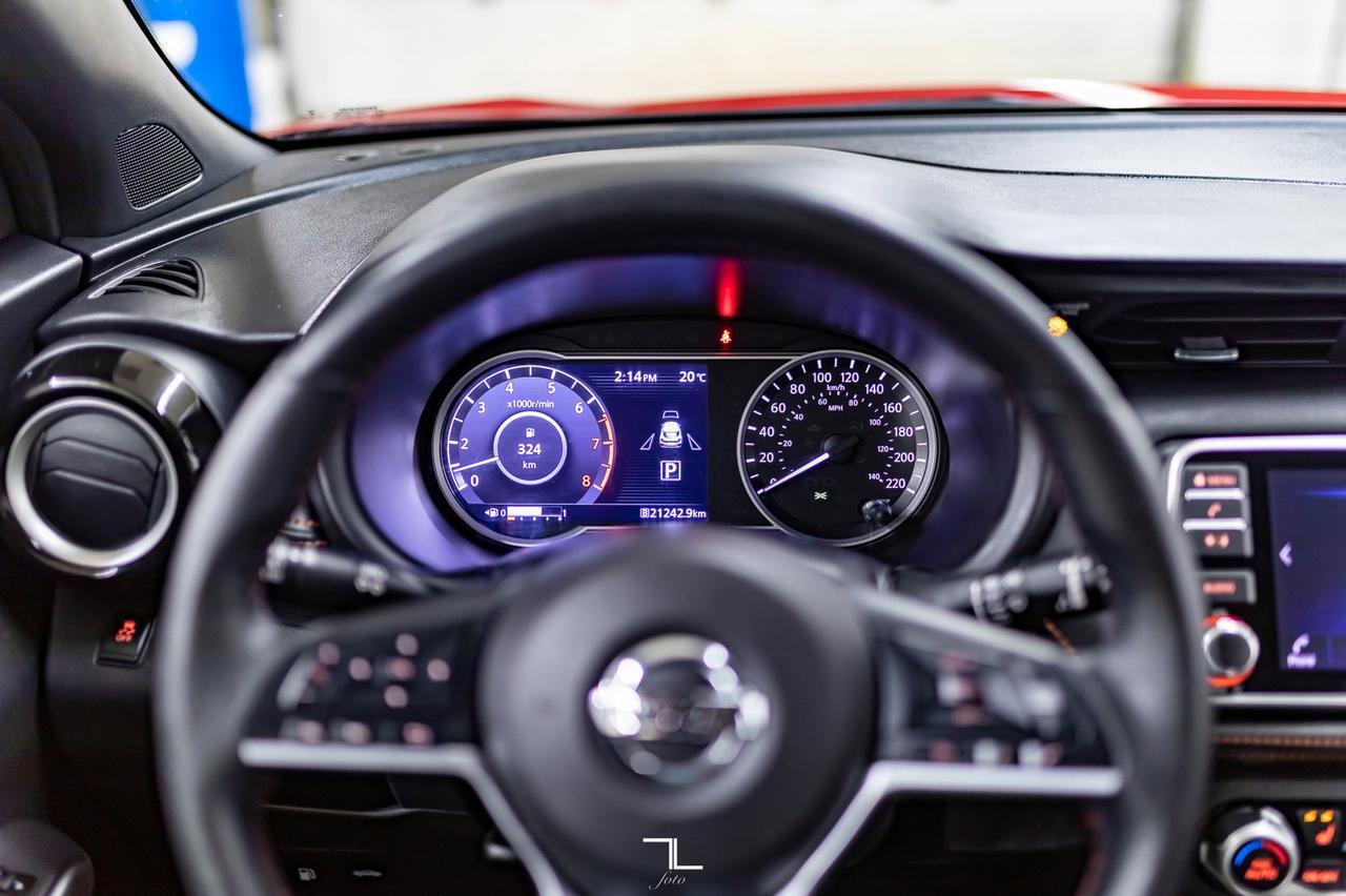 2019 Nissan Kicks SR Leather BCam HSeats Red Deer AB