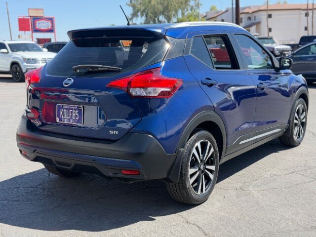 2019 Nissan Kicks SR