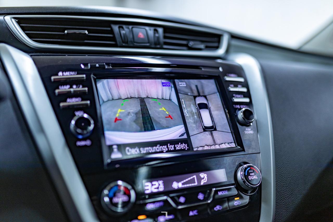 2019 Nissan Murano AWD SL Leather Roof Nav BCam Red Deer AB