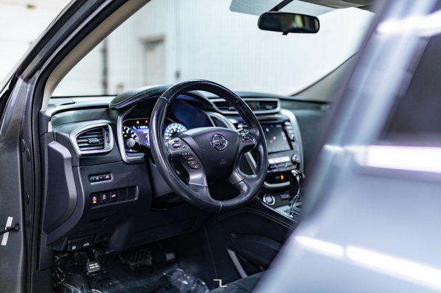 2019 Nissan Murano AWD SV Nav Roof BCam Red Deer AB