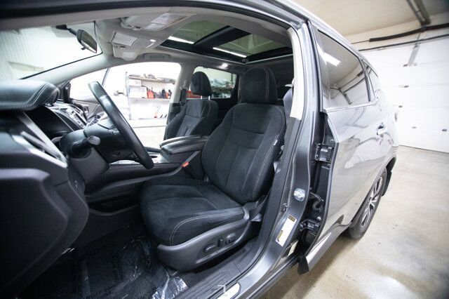 2019 Nissan Murano AWD SV Nav Roof BCam Red Deer AB