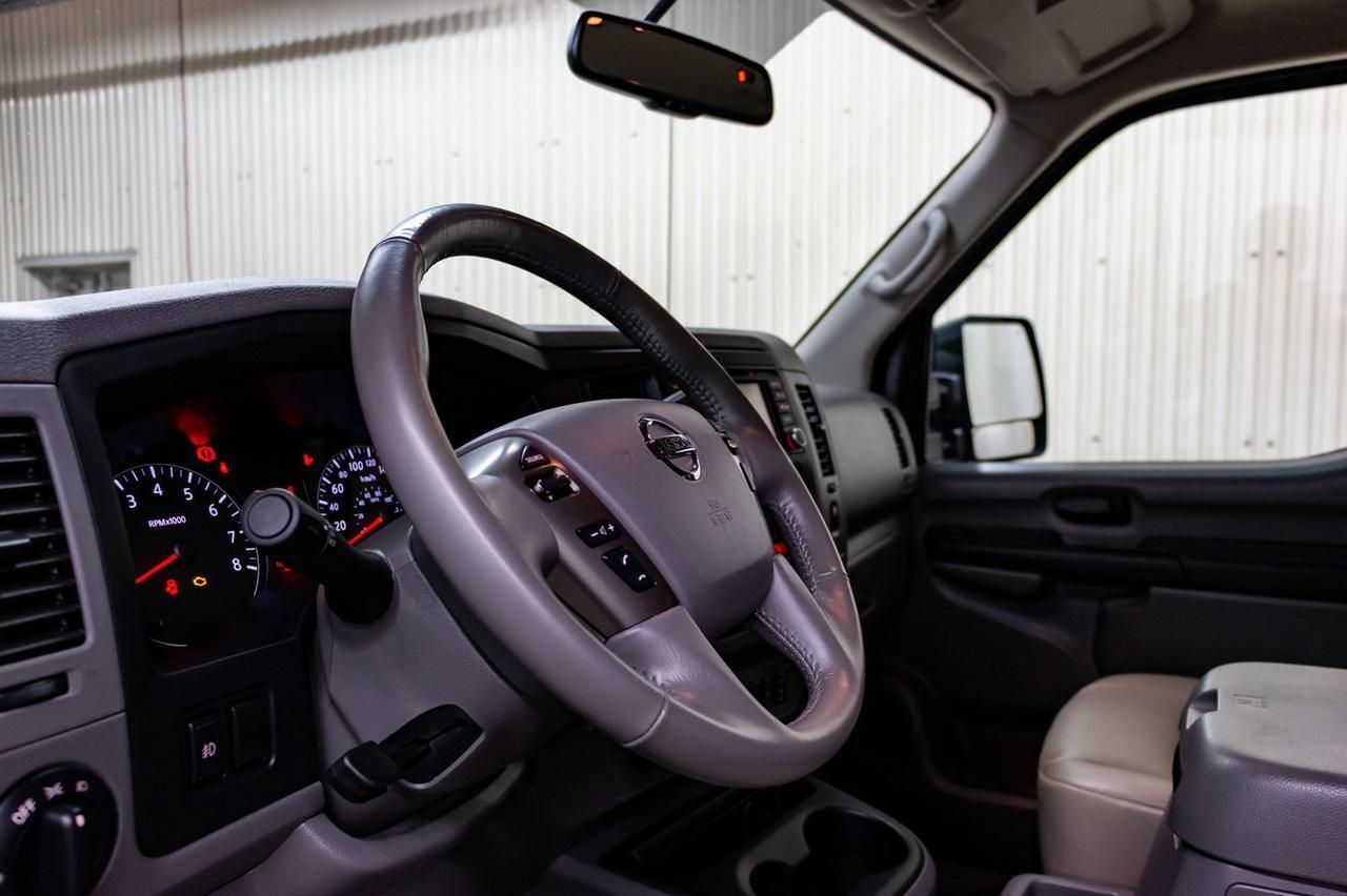 2019 Nissan NV 3500 HD SL 12 Passenger Leather Nav BCam Red Deer AB