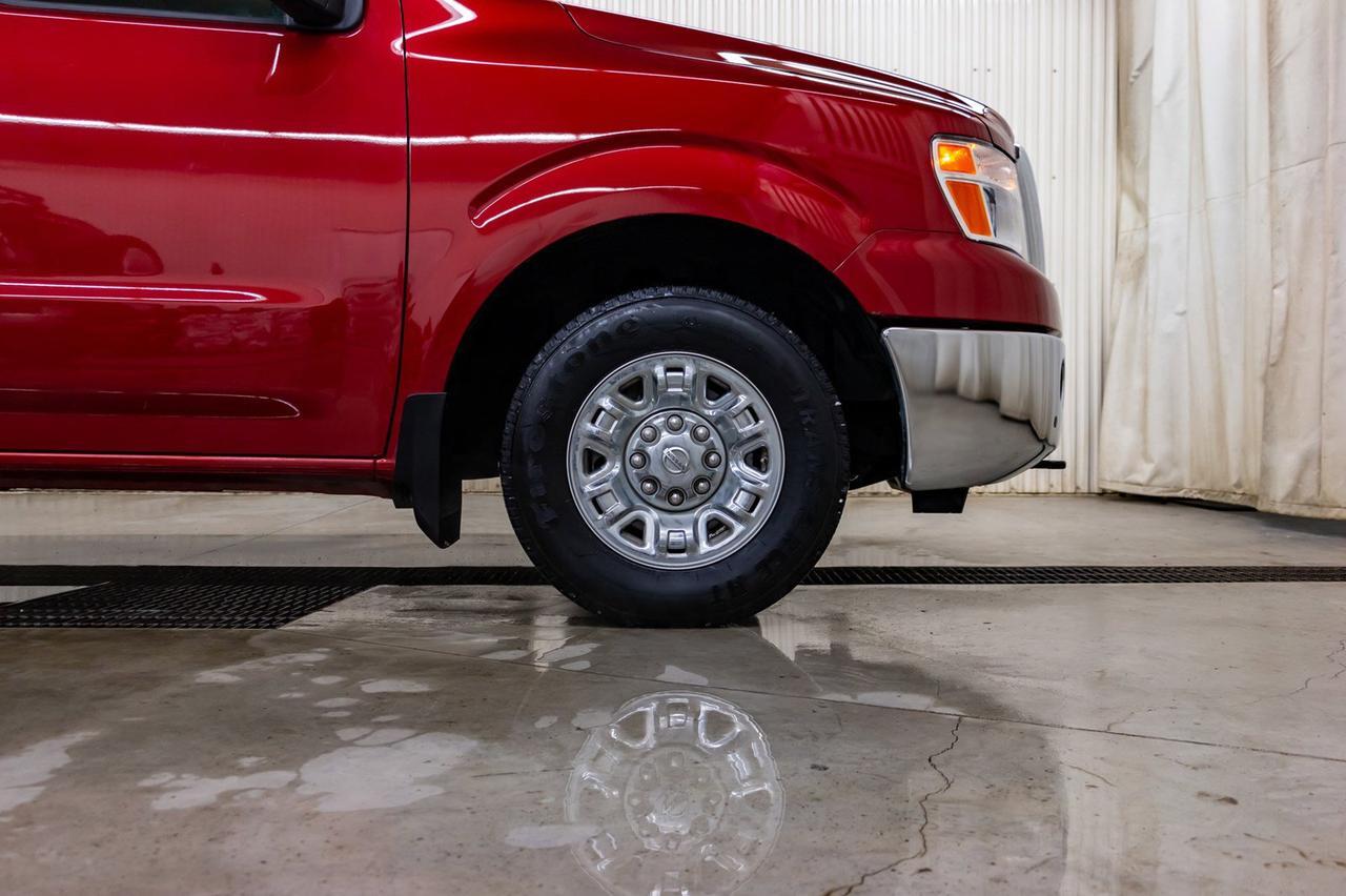 2019 Nissan NV 3500 HD SL 12 Passenger Leather Nav BCam Red Deer AB