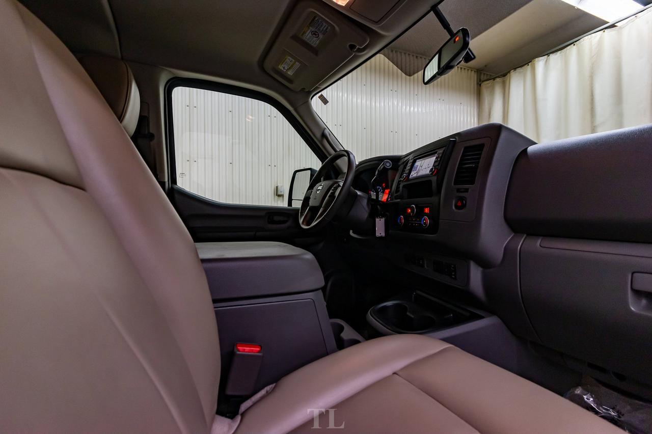 2019 Nissan NV 3500 HD SL 12 Passenger Leather Nav BCam Red Deer AB