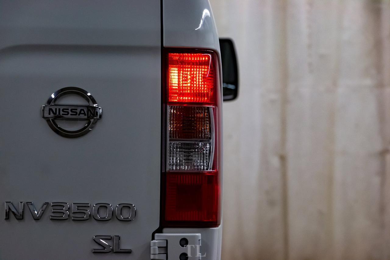 2019 Nissan NV 3500 HD SL 12 Passenger Leather Nav BCam Red Deer AB