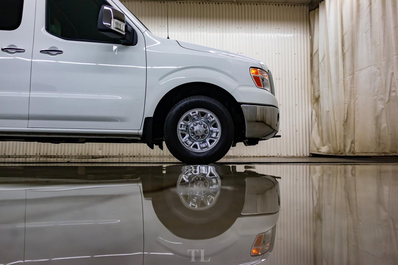 2019 Nissan NV 3500 HD SL 12 Passenger Leather Nav BCam Red Deer AB