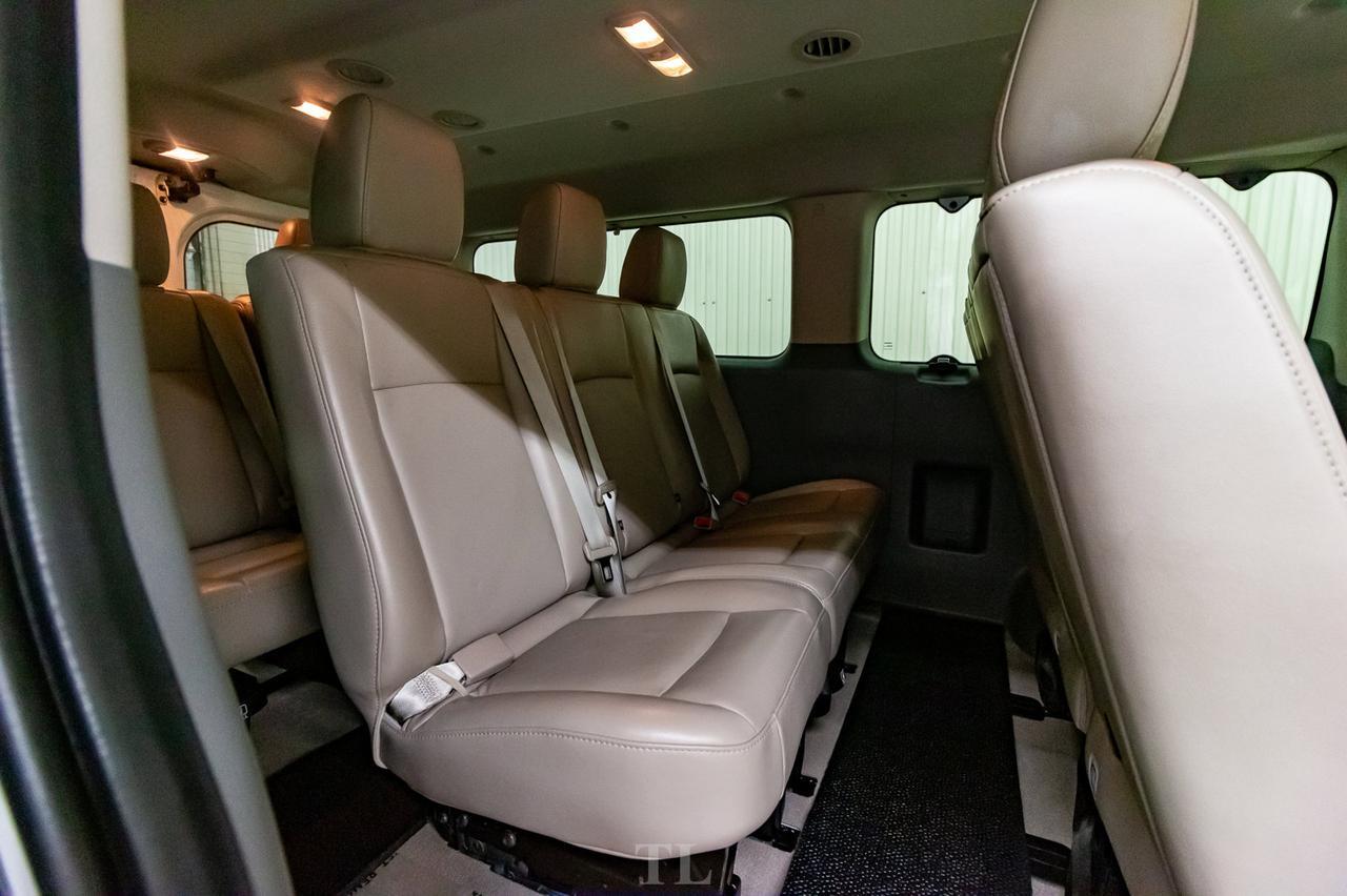 2019 Nissan NV 3500 HD SL 12 Passenger Leather Nav BCam Red Deer AB