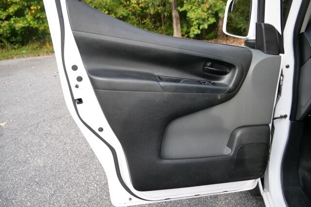2019 Nissan NV200 SV Cargo Van / Ladder Rack / Work Ready! High Point NC