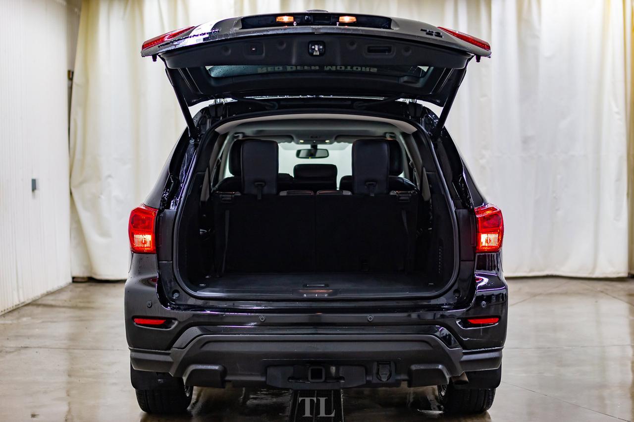 2019 Nissan Pathfinder AWD SL Premium Rock Creek Edition Leather Roof Nav BCam Red Deer AB