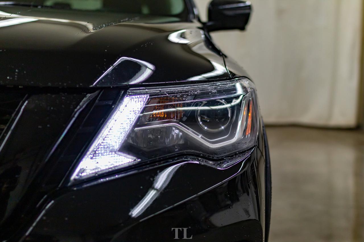 2019 Nissan Pathfinder AWD SL Premium Rock Creek Edition Leather Roof Nav BCam Red Deer AB