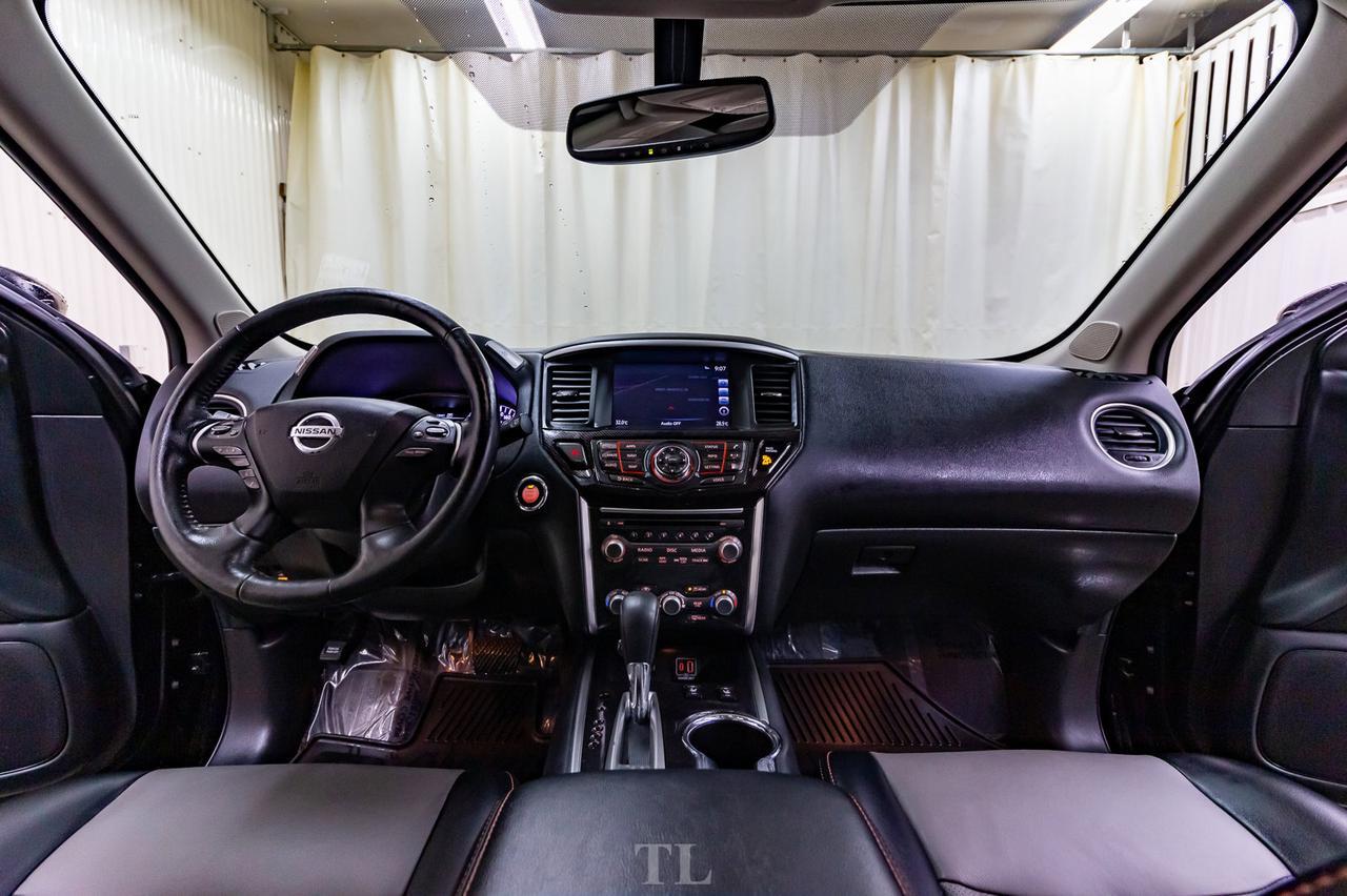 2019 Nissan Pathfinder AWD SL Premium Rock Creek Edition Leather Roof Nav BCam Red Deer AB
