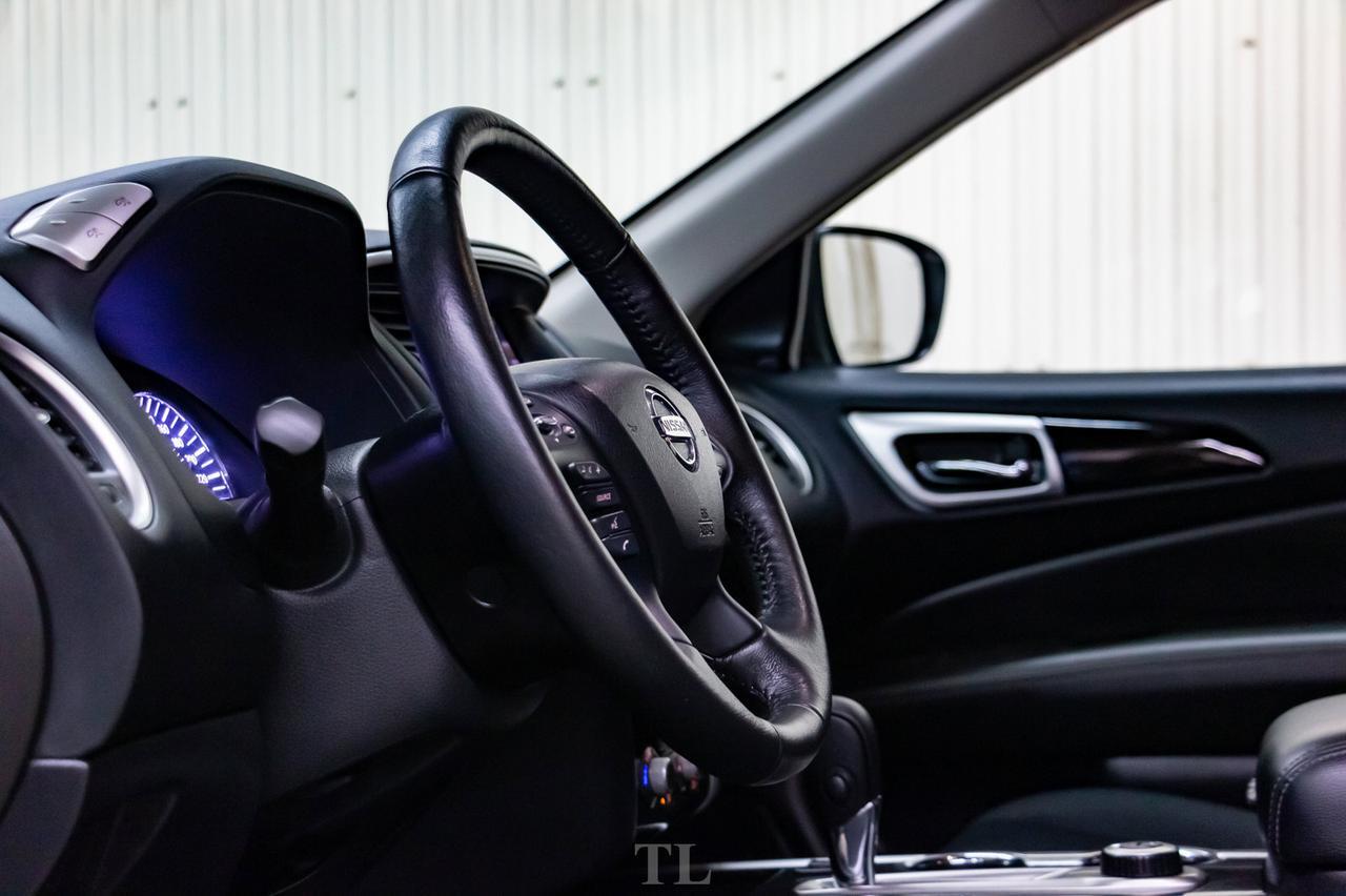 2019 Nissan Pathfinder AWD SV Nav BCam 3rd Row Seatin Red Deer AB