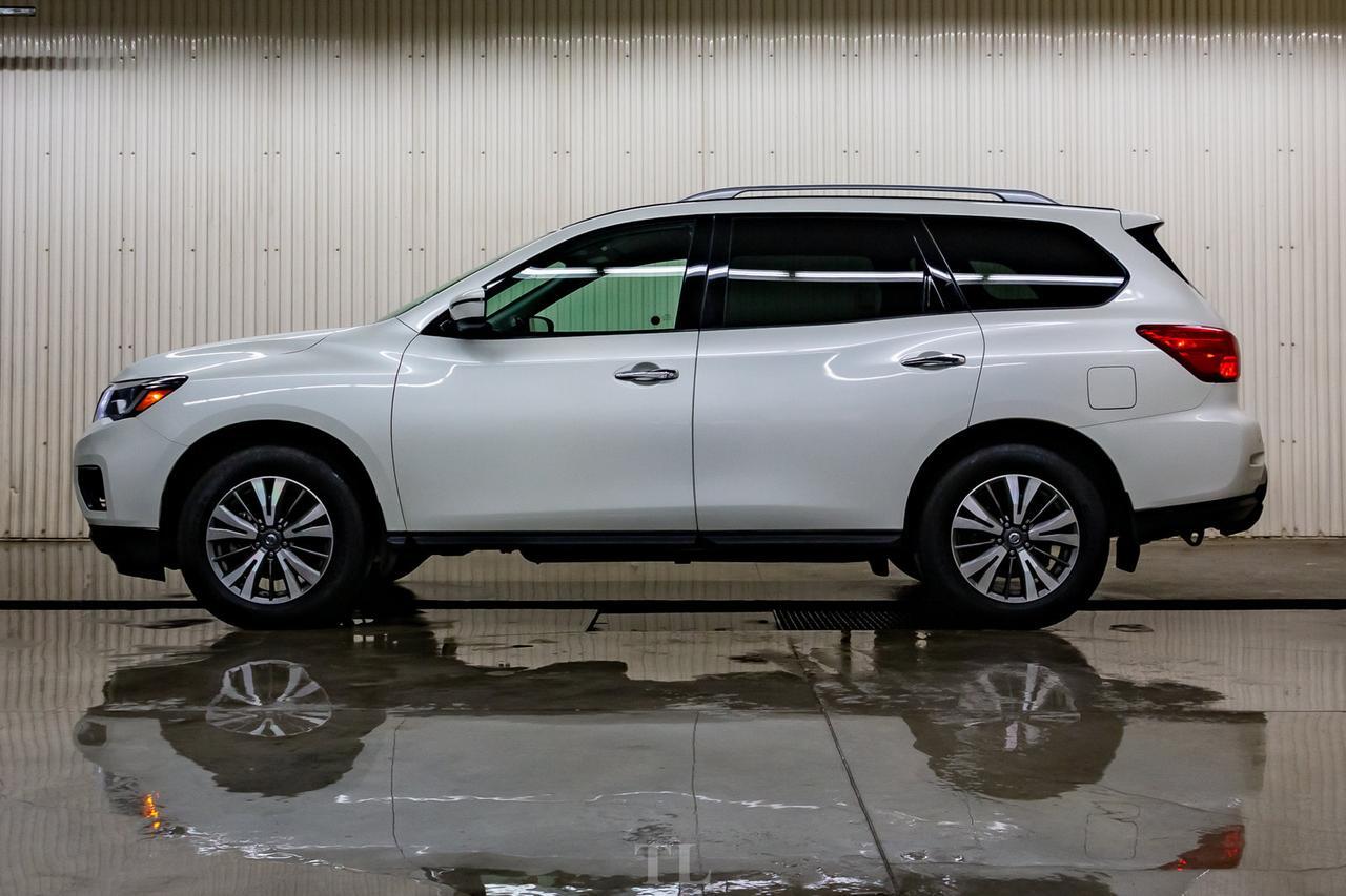 2019 Nissan Pathfinder AWD SV Nav BCam 3rd Row Seatin Red Deer AB