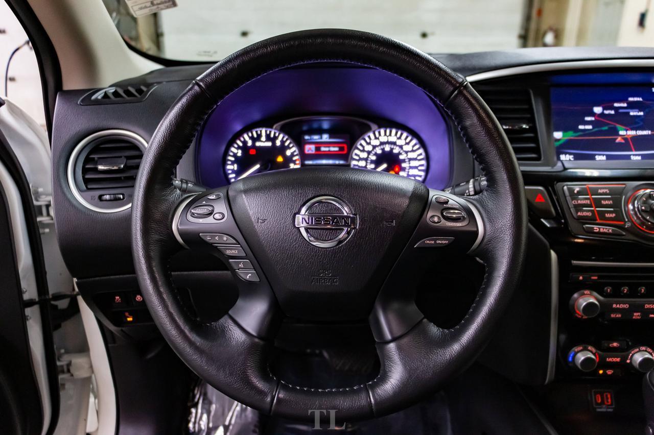 2019 Nissan Pathfinder AWD SV Nav BCam 3rd Row Seatin Red Deer AB