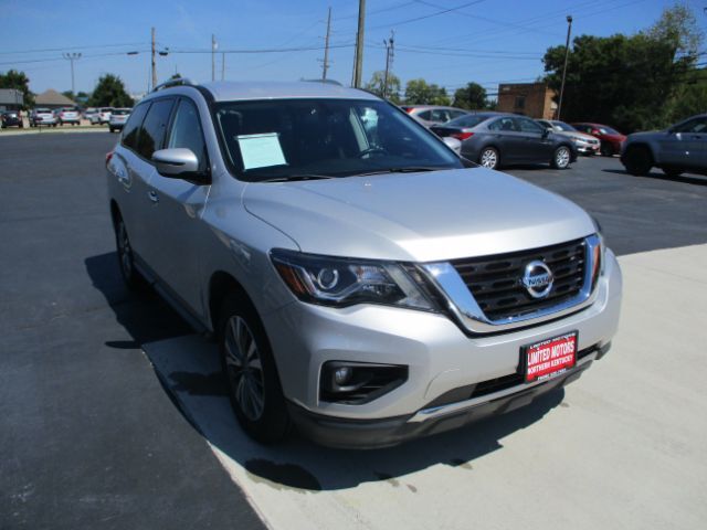 2019 Nissan Pathfinder SV