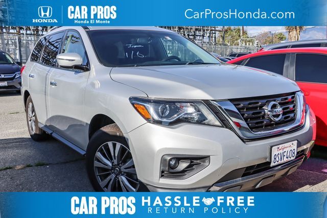 2019 Nissan Pathfinder SV