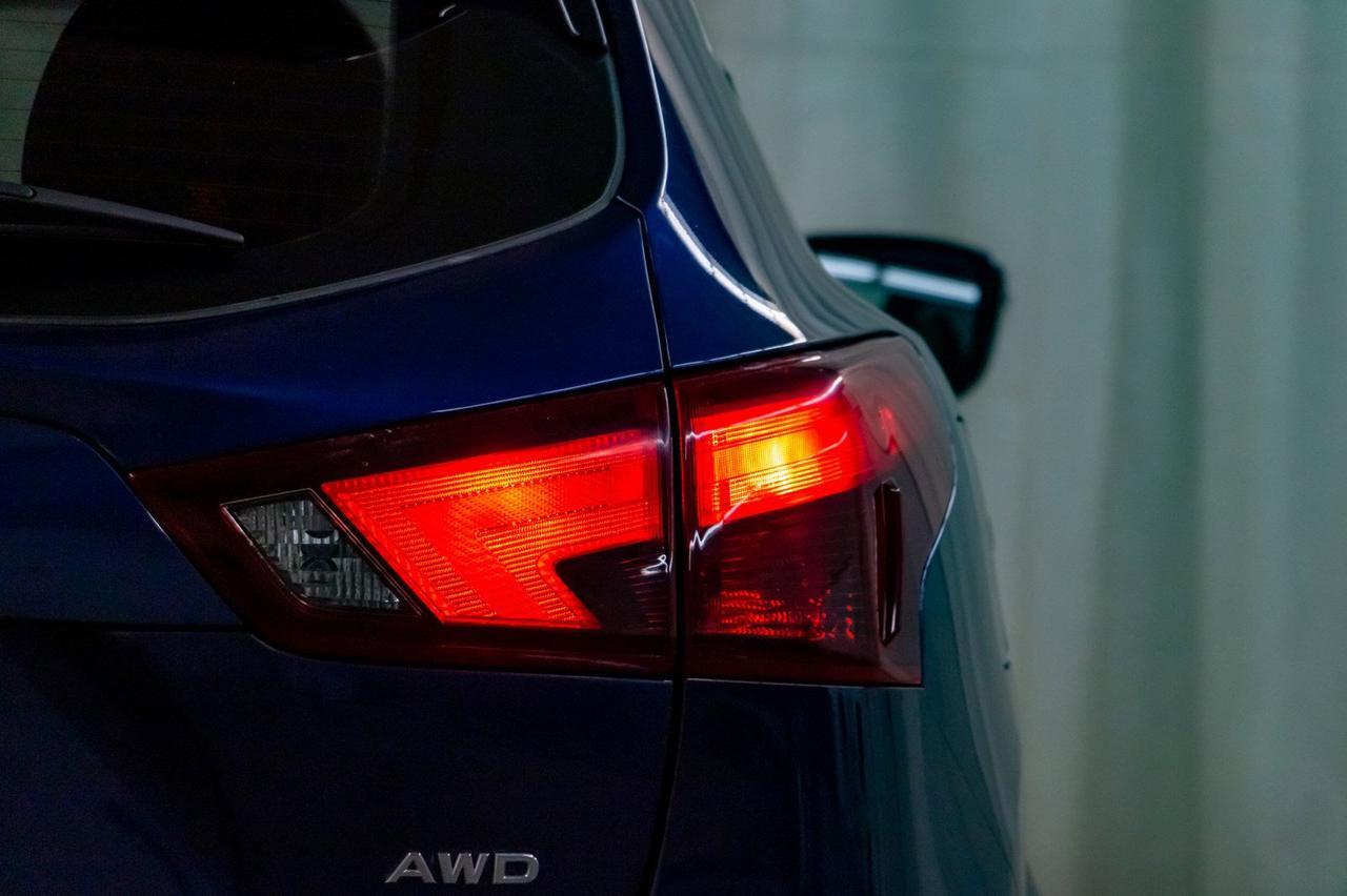 2019 Nissan Qashqai AWD S BCam Red Deer AB