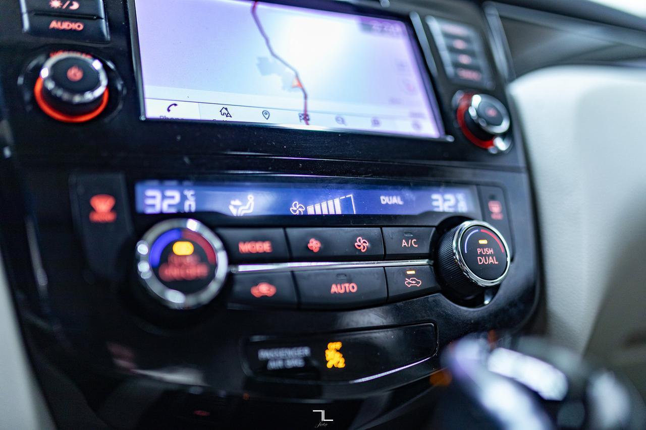 2019 Nissan Qashqai AWD SL Leather Roof Nav BCam Red Deer AB