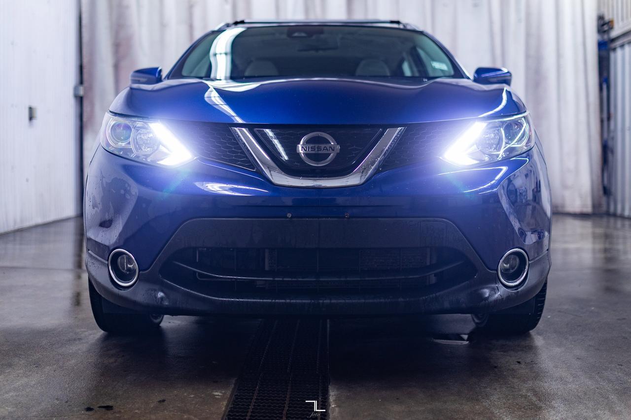 2019 Nissan Qashqai AWD SL Leather Roof Nav BCam Red Deer AB