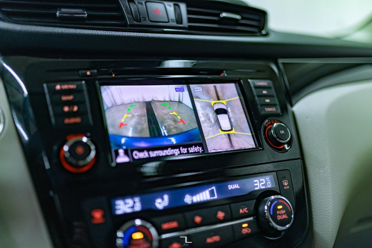 2019 Nissan Qashqai AWD SL Leather Roof Nav BCam Red Deer AB