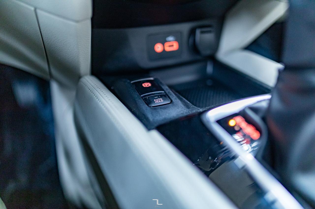 2019 Nissan Qashqai AWD SL Leather Roof Nav BCam Red Deer AB