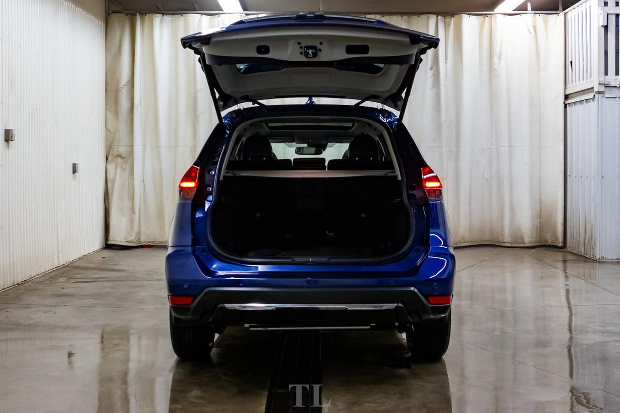 2019 Nissan Rogue AWD SL Luxury Leather Roof Nav BCam Red Deer AB