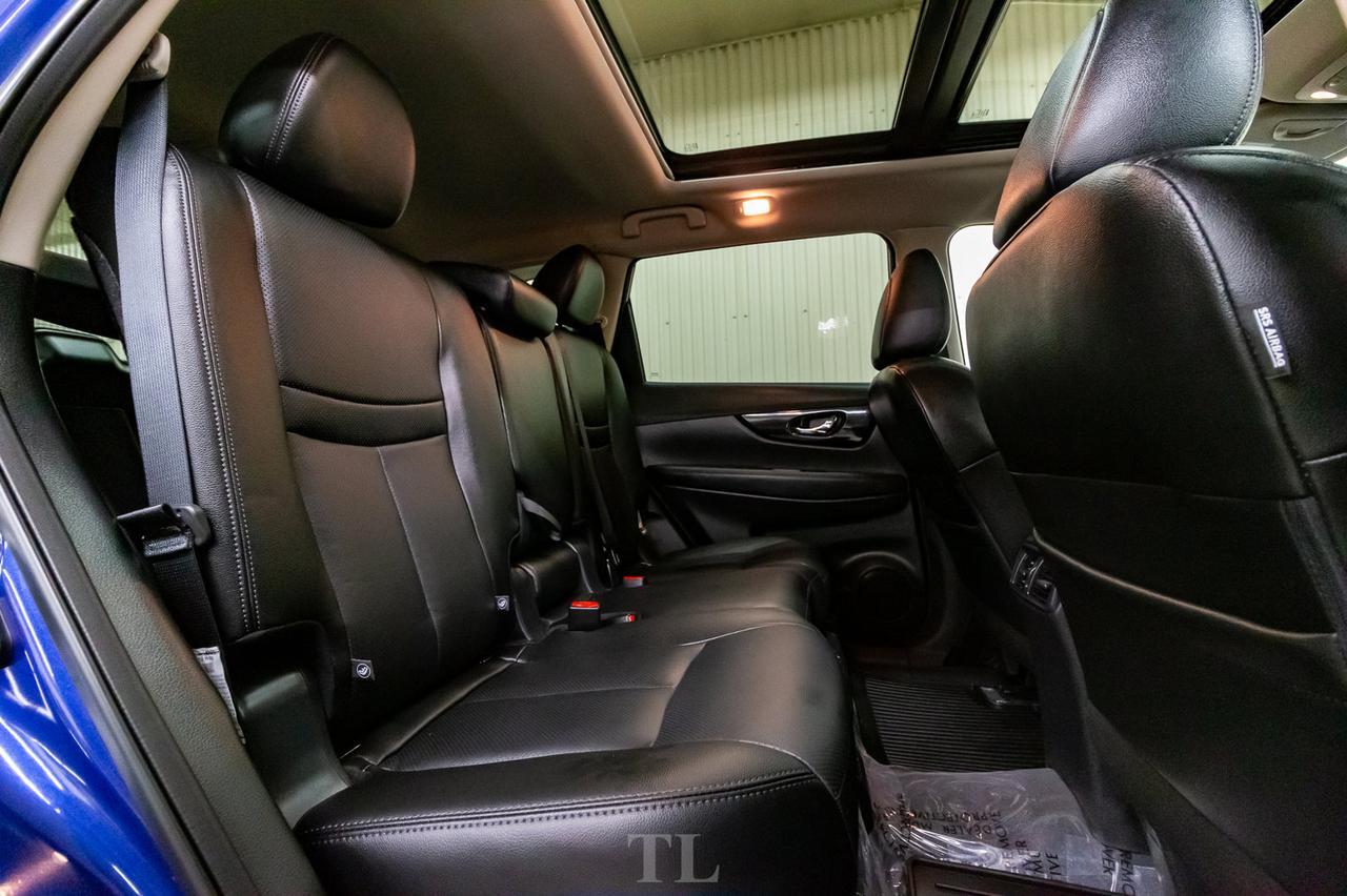 2019 Nissan Rogue AWD SL Luxury Leather Roof Nav BCam Red Deer AB