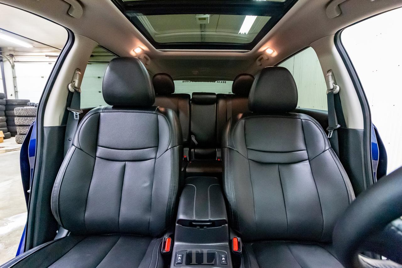 2019 Nissan Rogue AWD SL Luxury Leather Roof Nav BCam Red Deer AB