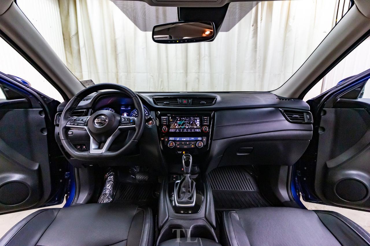 2019 Nissan Rogue AWD SL Luxury Leather Roof Nav BCam Red Deer AB