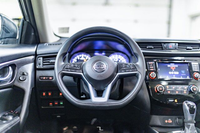 2019 Nissan Rogue AWD SV Roof BCam Red Deer AB