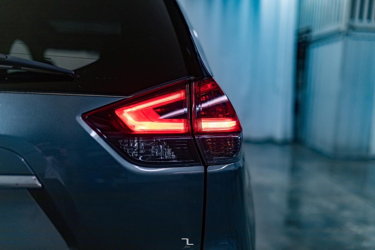 2019 Nissan Rogue AWD SV Roof BCam Red Deer AB