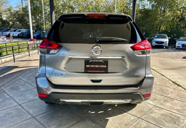 2019 Nissan Rogue SL FWD 122,008 mi.