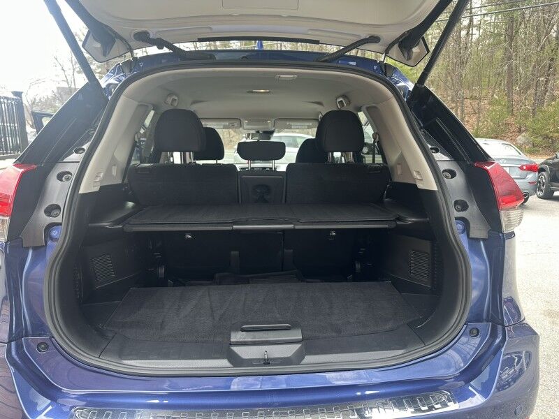2019 Nissan Rogue SV - GREAT SERVICE HISTORY Whitinsville MA