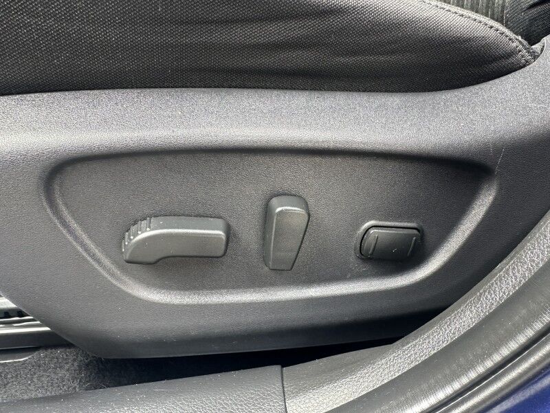 2019 Nissan Rogue SV - GREAT SERVICE HISTORY Webster MA