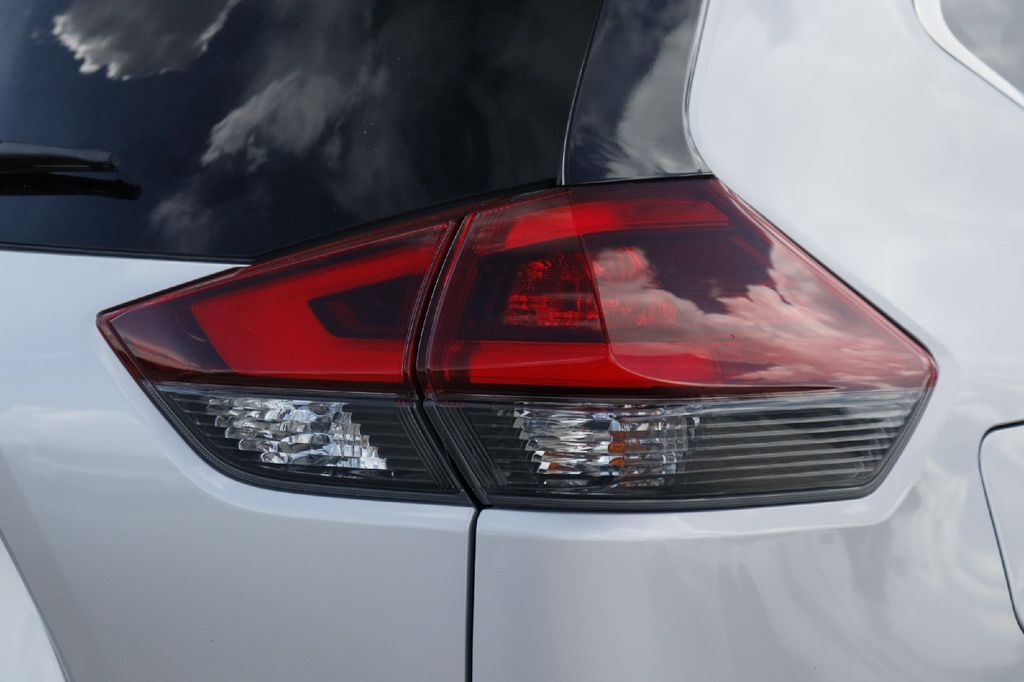 2019 Nissan Rogue SV Hondo TX