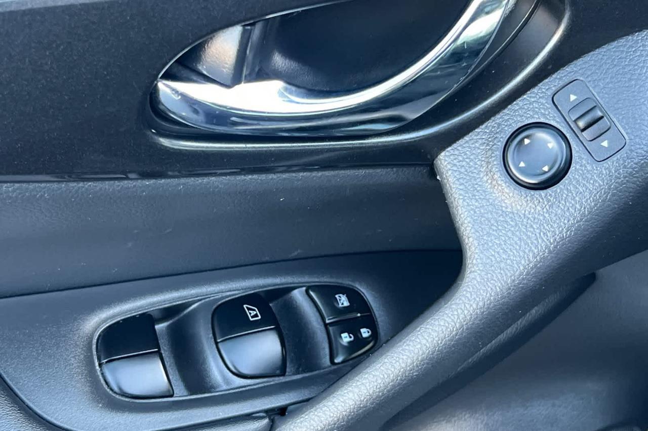 2019 Nissan Rogue SV Roseville CA