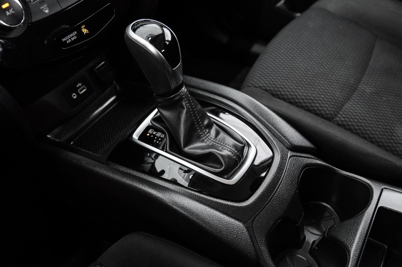 2019 Nissan Rogue Sport S AUTOMATIC BLIND SPOT ASSIST EMERGENCY BRAKING REAR CAMERA BLUETOOTH Carrollton TX