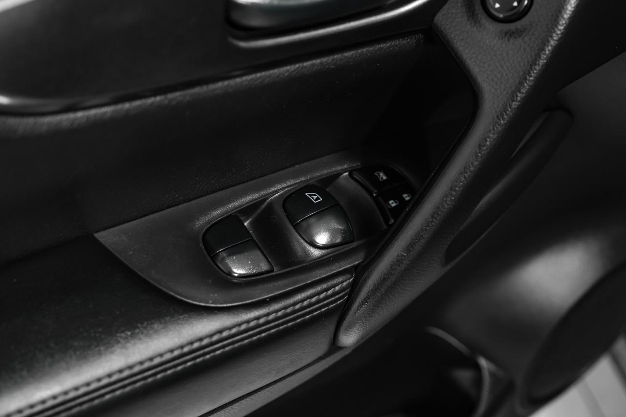 2019 Nissan Rogue Sport S AWD AUTOMATIC BLIND SPOT ASSIST EMERGENCY BRAKING REAR CAMERA Carrollton TX