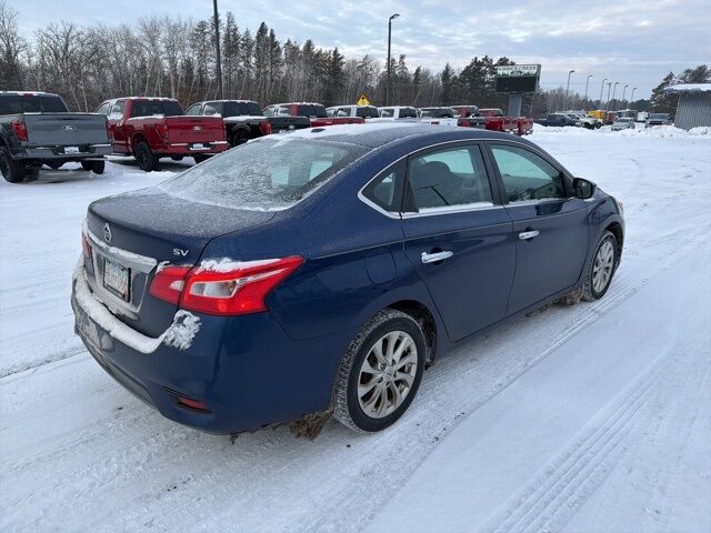 2019 Nissan Sentra SV photo 3