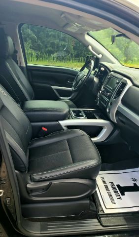 2019 Nissan TITAN PRO-4X Gaston SC
