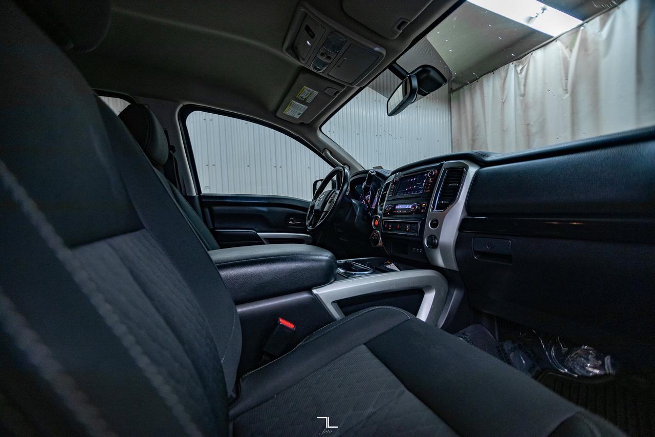 2019 Nissan Titan 4x4 Crew Cab SV Nav BCam Red Deer AB