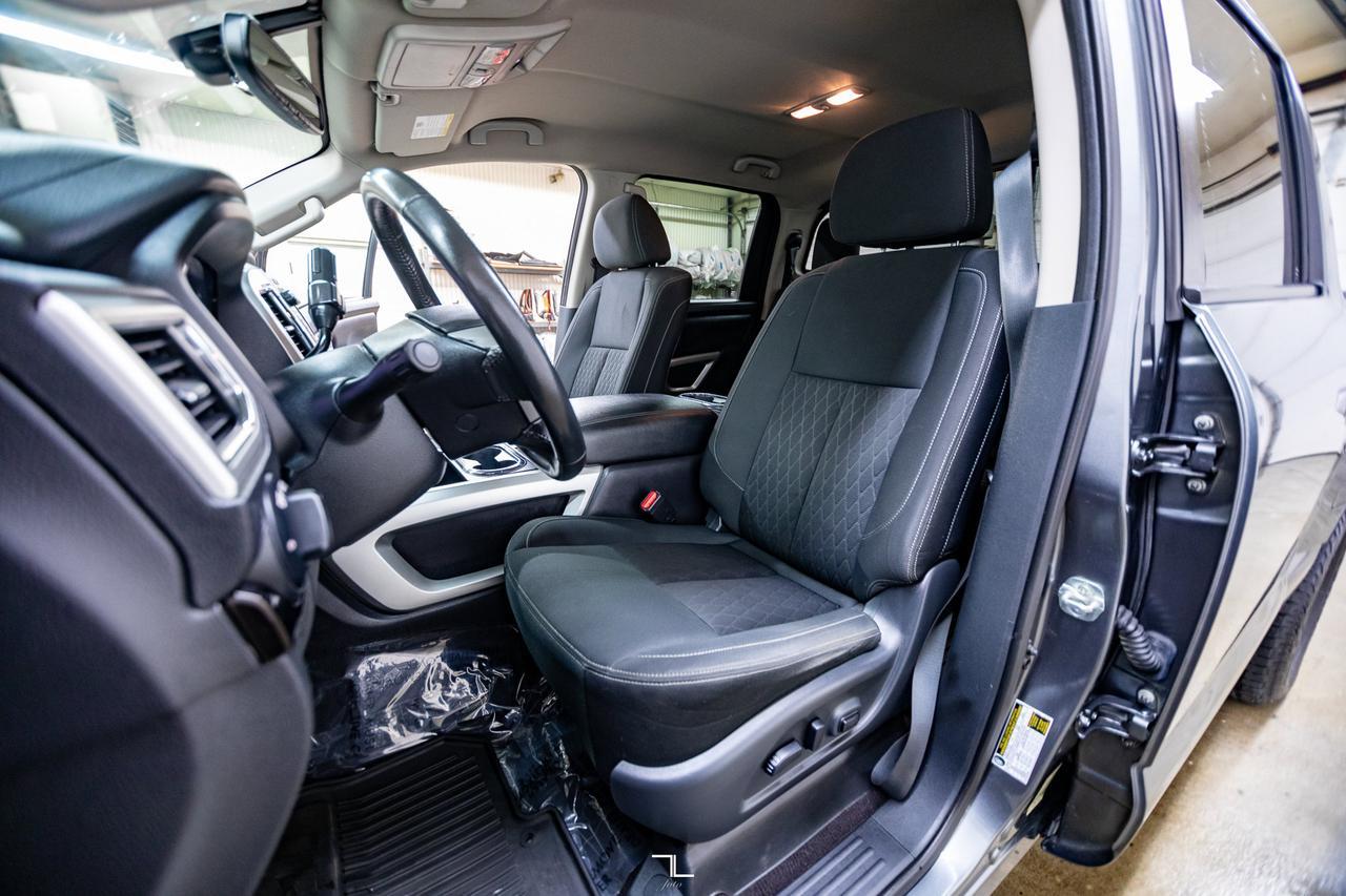 2019 Nissan Titan 4x4 Crew Cab SV Nav BCam Red Deer AB