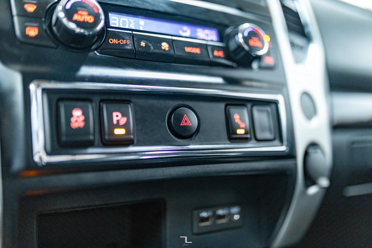 2019 Nissan Titan 4x4 Crew Cab SV Nav BCam Red Deer AB