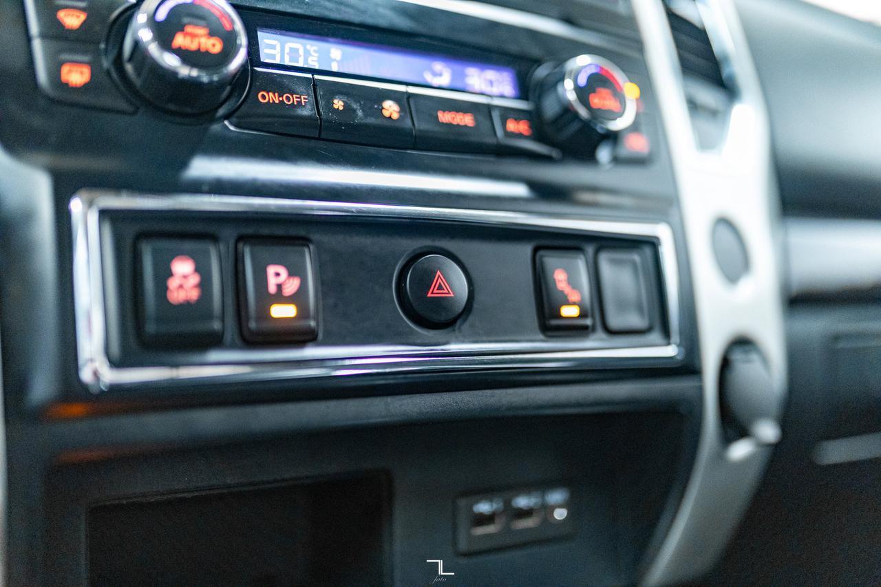 2019 Nissan Titan 4x4 Crew Cab SV Nav BCam Red Deer AB