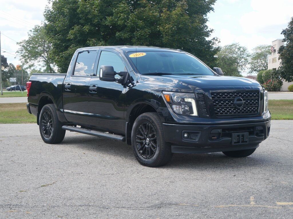 2019 Nissan Titan SL Mt Pleasant MI