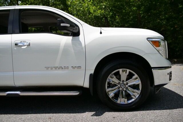 2019 Nissan Titan SV 4x4 / 5.6L V8 / Convenience Package! High Point NC