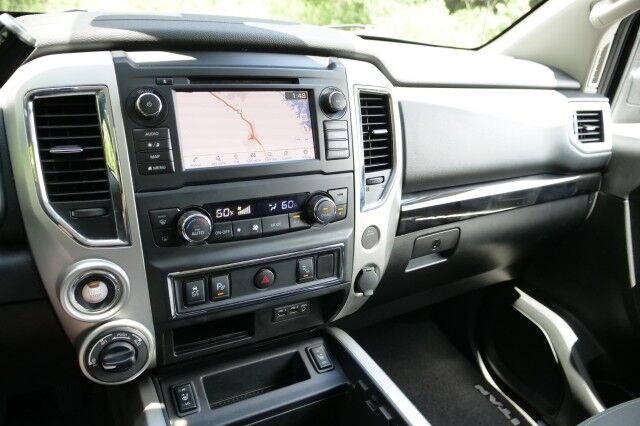 2019 Nissan Titan SV 4x4 / 5.6L V8 / Convenience Package! High Point NC