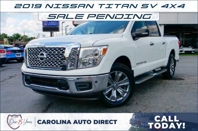 2019 Nissan Titan SV 4x4 / 5.6L V8 / Convenience Package!