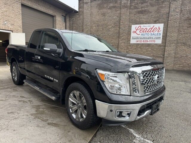 2019 Ford F-150 XLT photo 16